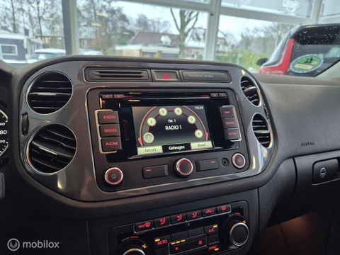 Volkswagen Tiguan 1.4 TSI Sport&Style, 100% Dealer onderhouden! 1e Eigenaar!