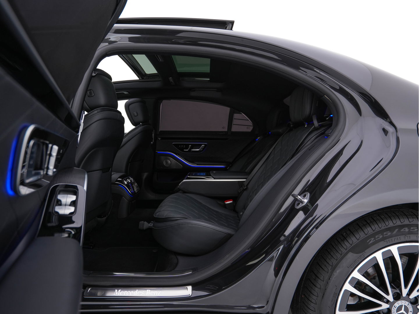 Mercedes-Benz S-Klasse 580 e 4MATIC Lang [ Plug-In ] (INCL-BTW) Aut. *PANO | NAVI-FULLMAP | DISTRONIC | BURMESTER-AUDIO | TOP-VIEW | KEYLESS | FULL-LED | DIGITAL-COCKPIT | AMBIENT-LIGHT | HEATED/VENTILATED-SEATS |...*