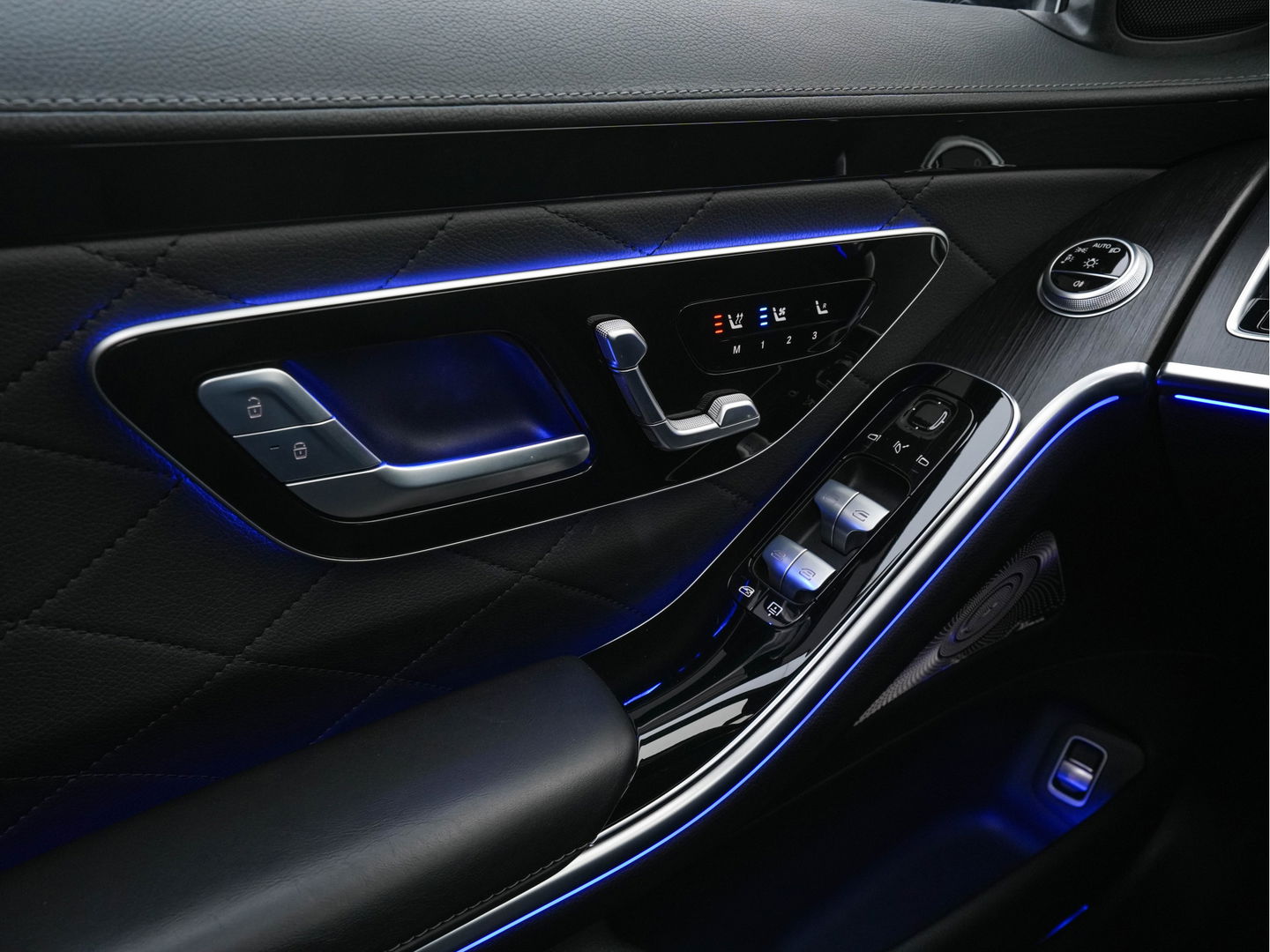 Mercedes-Benz S-Klasse 580 e 4MATIC Lang [ Plug-In ] (INCL-BTW) Aut. *PANO | NAVI-FULLMAP | DISTRONIC | BURMESTER-AUDIO | TOP-VIEW | KEYLESS | FULL-LED | DIGITAL-COCKPIT | AMBIENT-LIGHT | HEATED/VENTILATED-SEATS |...*