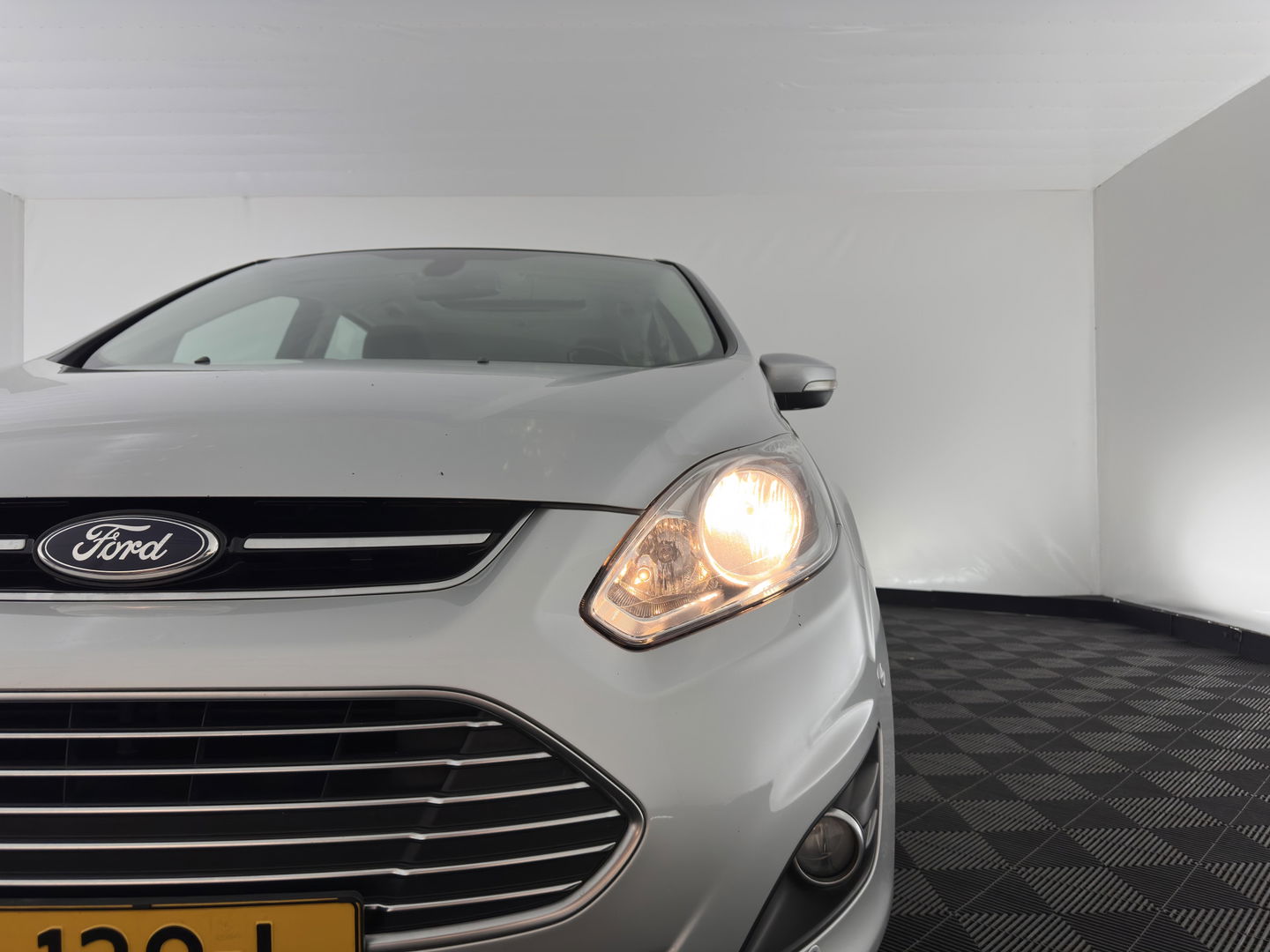 Ford C-MAX 2.0 Plug-in Hybrid Titanium Plus (⚠️) Aut. *PANO | LEATHER | NAVI-FULLMAP | KEYLESS | CAMERA | COMFORT-SEATS | ECC | PDC | 17"ALU*