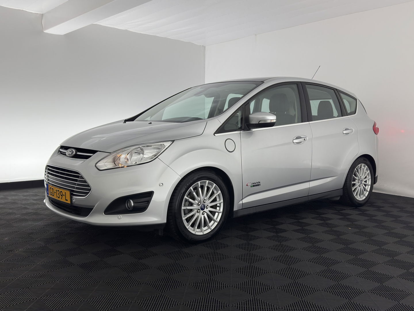Ford C-MAX 2.0 Plug-in Hybrid Titanium Plus (⚠️) Aut. *PANO | LEATHER | NAVI-FULLMAP | KEYLESS | CAMERA | COMFORT-SEATS | ECC | PDC | 17"ALU*
