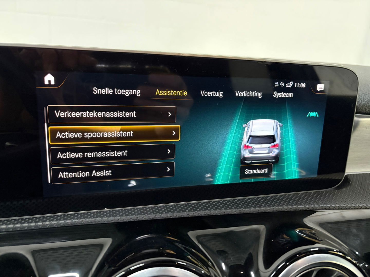 Mercedes-Benz A-Klasse 200 Business Solution AMG Upgrade