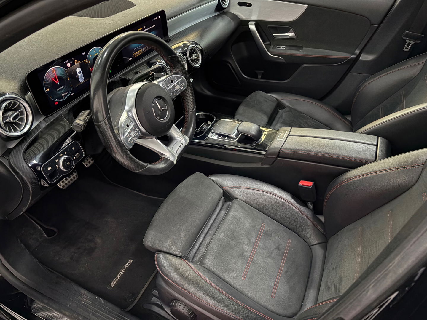 Mercedes-Benz A-Klasse 200 Business Solution AMG Upgrade