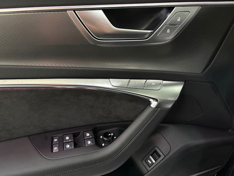 Audi RS6 quattro PANO, 4WS, Carbon (Fabrieks garantie tot 2026)