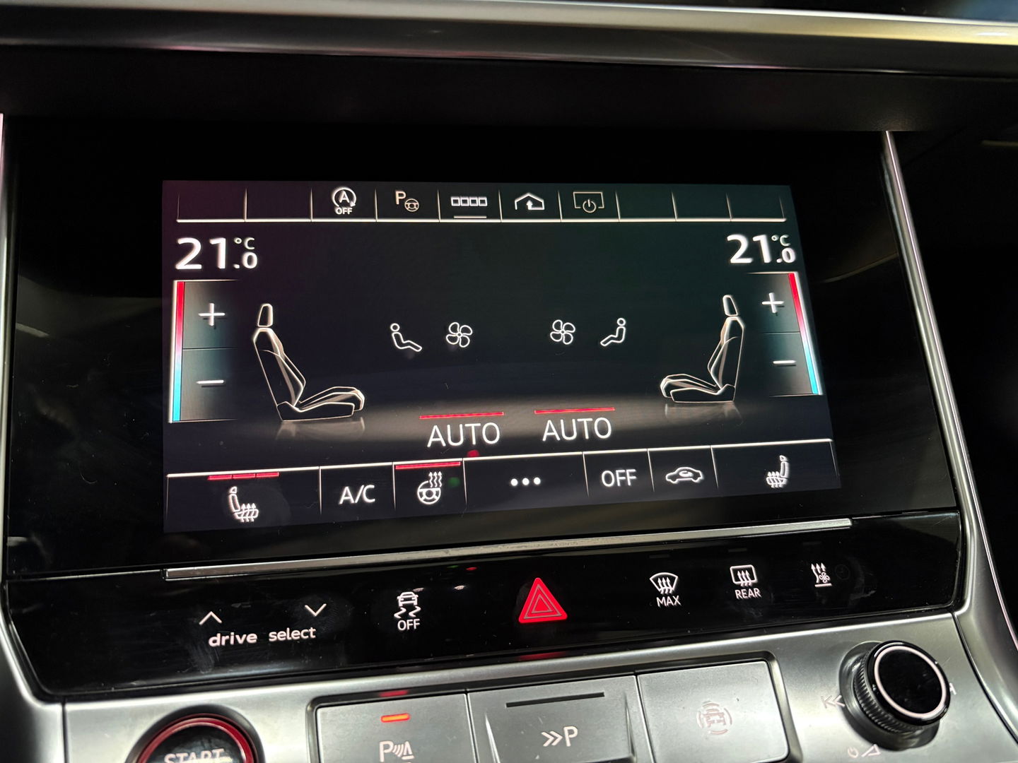 Audi RS6 quattro PANO, 4WS, Carbon (Fabrieks garantie tot 2026)