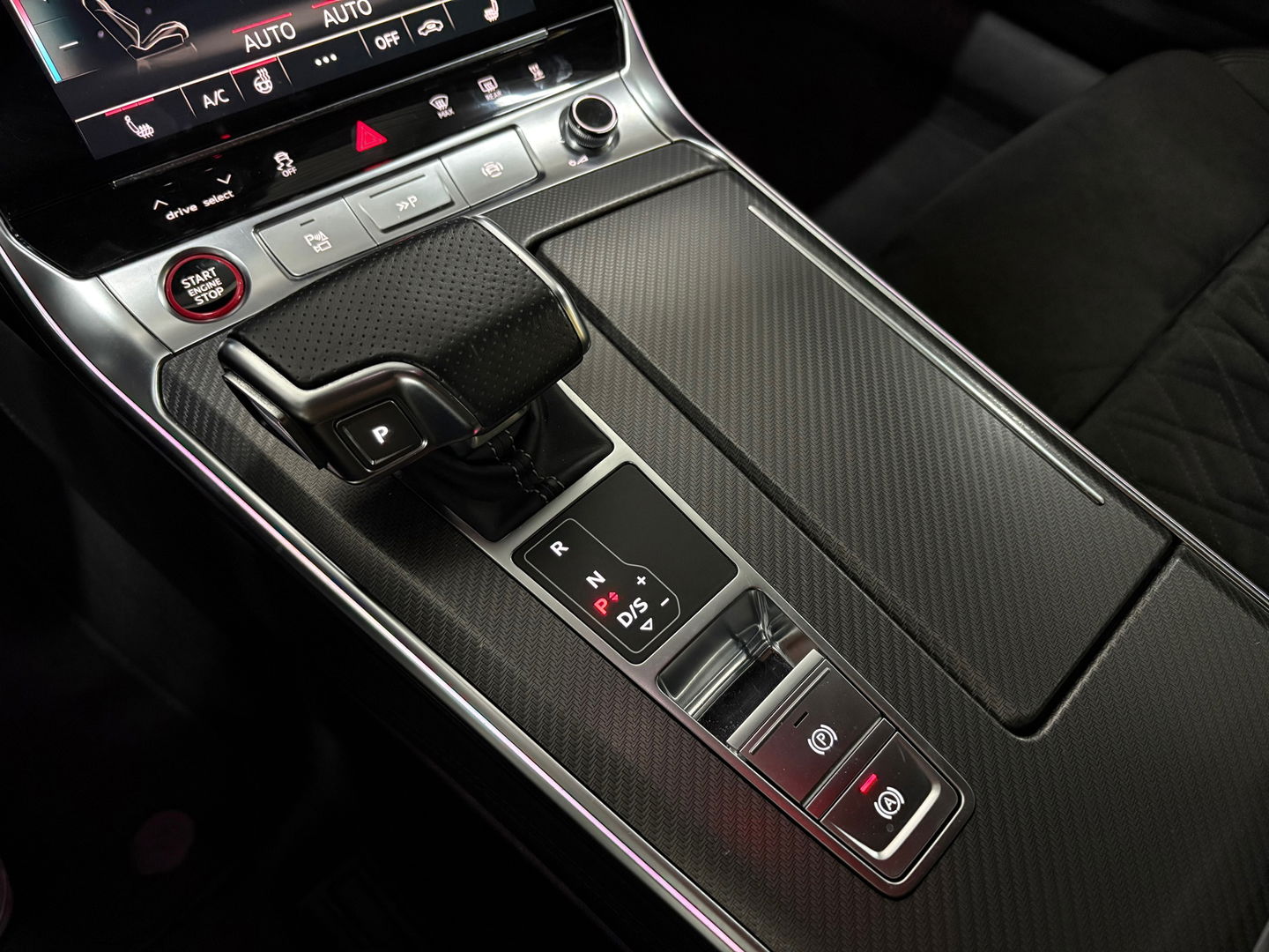 Audi RS6 quattro PANO, 4WS, Carbon (Fabrieks garantie tot 2026)