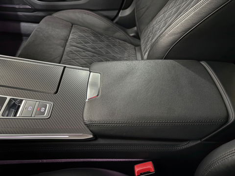 Audi RS6 quattro PANO, 4WS, Carbon (Fabrieks garantie tot 2026)