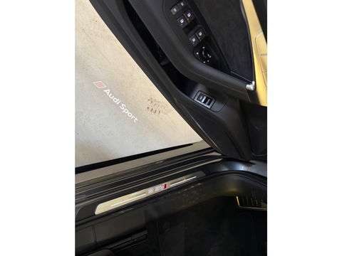 Audi RS6 quattro PANO, 4WS, Carbon (Fabrieks garantie tot 2026)