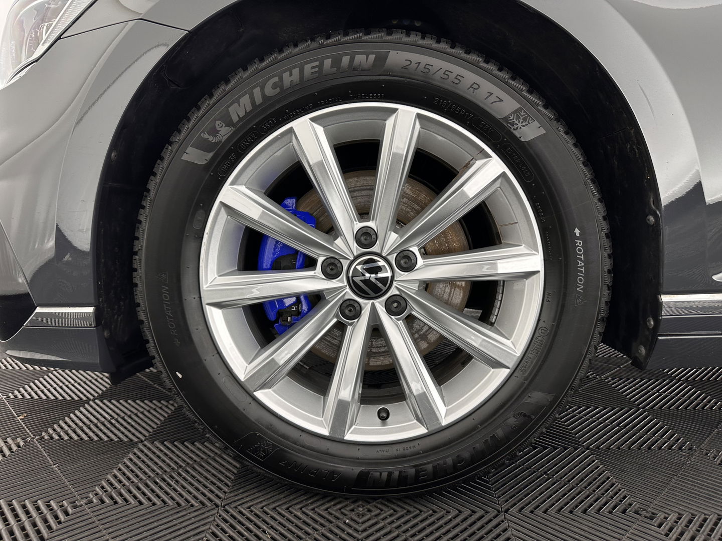 Volkswagen Passat 1.4 TSI PHEV GTE Business (INCL-BTW) Aut. *FULL-LED | DIGI-COCKPIT | ADAPTIVE-CRUISE | NAVI-FULLMAP | KEYLESS | DAB+ | COMFORT-SEATS | SHIFTPADDLES | PRIVACY-GLASS | PDC | CAMERA | CARPLAY | 17''ALU*