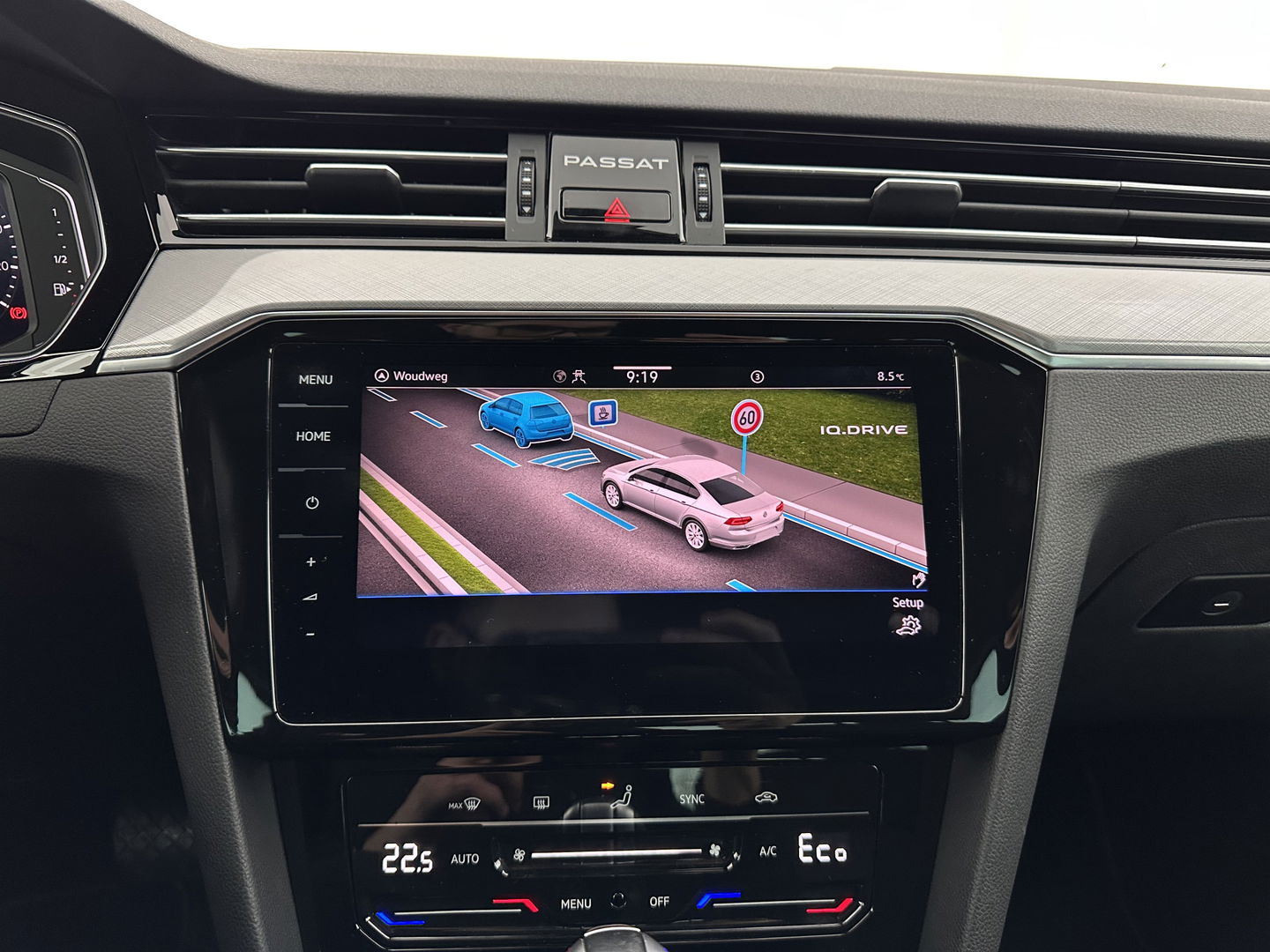 Volkswagen Passat 1.4 TSI PHEV GTE Business (INCL-BTW) Aut. *FULL-LED | DIGI-COCKPIT | ADAPTIVE-CRUISE | NAVI-FULLMAP | KEYLESS | DAB+ | COMFORT-SEATS | SHIFTPADDLES | PRIVACY-GLASS | PDC | CAMERA | CARPLAY | 17''ALU*