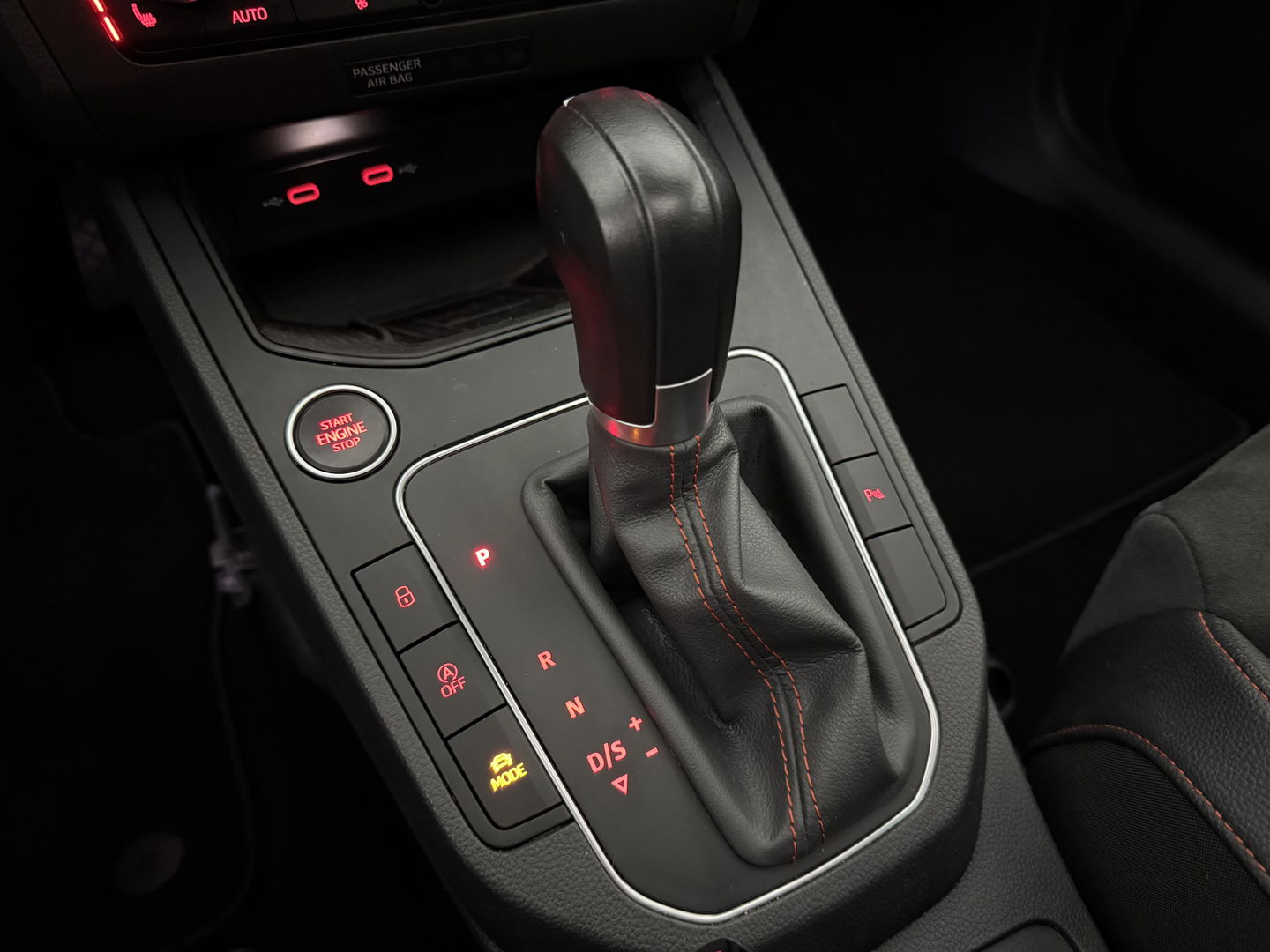 SEAT Ibiza 1.0 EcoTSI FR | Pano | Virtual | Camera | Sfeer | Adap. Cruise | Stoelverw. | Keyless | Carplay