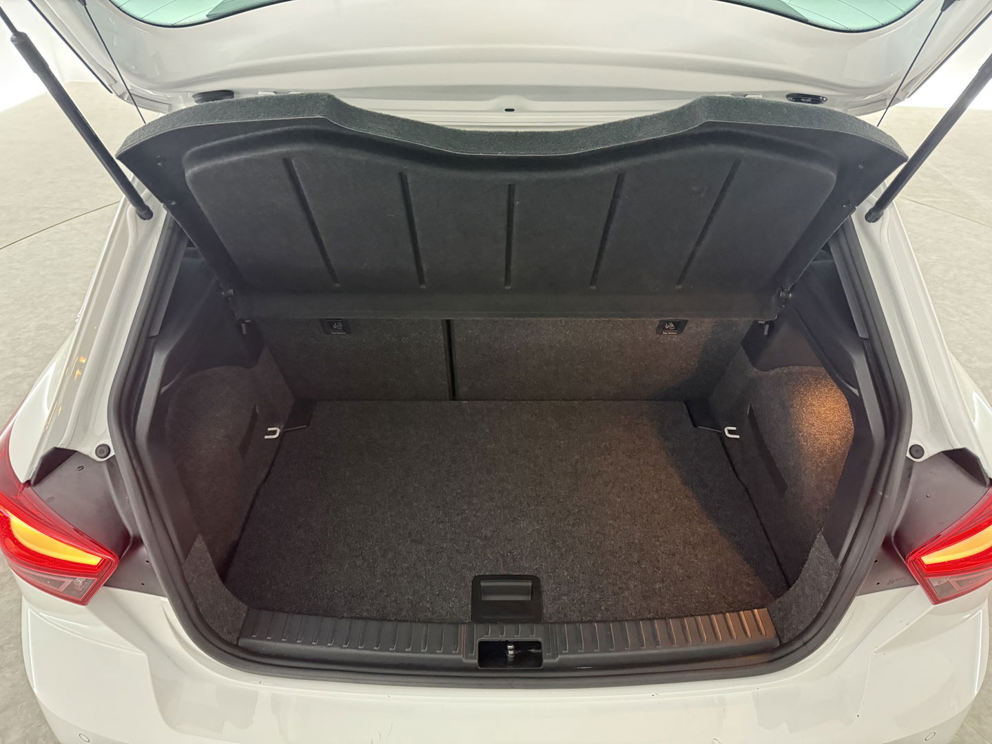 SEAT Ibiza 1.0 EcoTSI FR | Pano | Virtual | Camera | Sfeer | Adap. Cruise | Stoelverw. | Keyless | Carplay