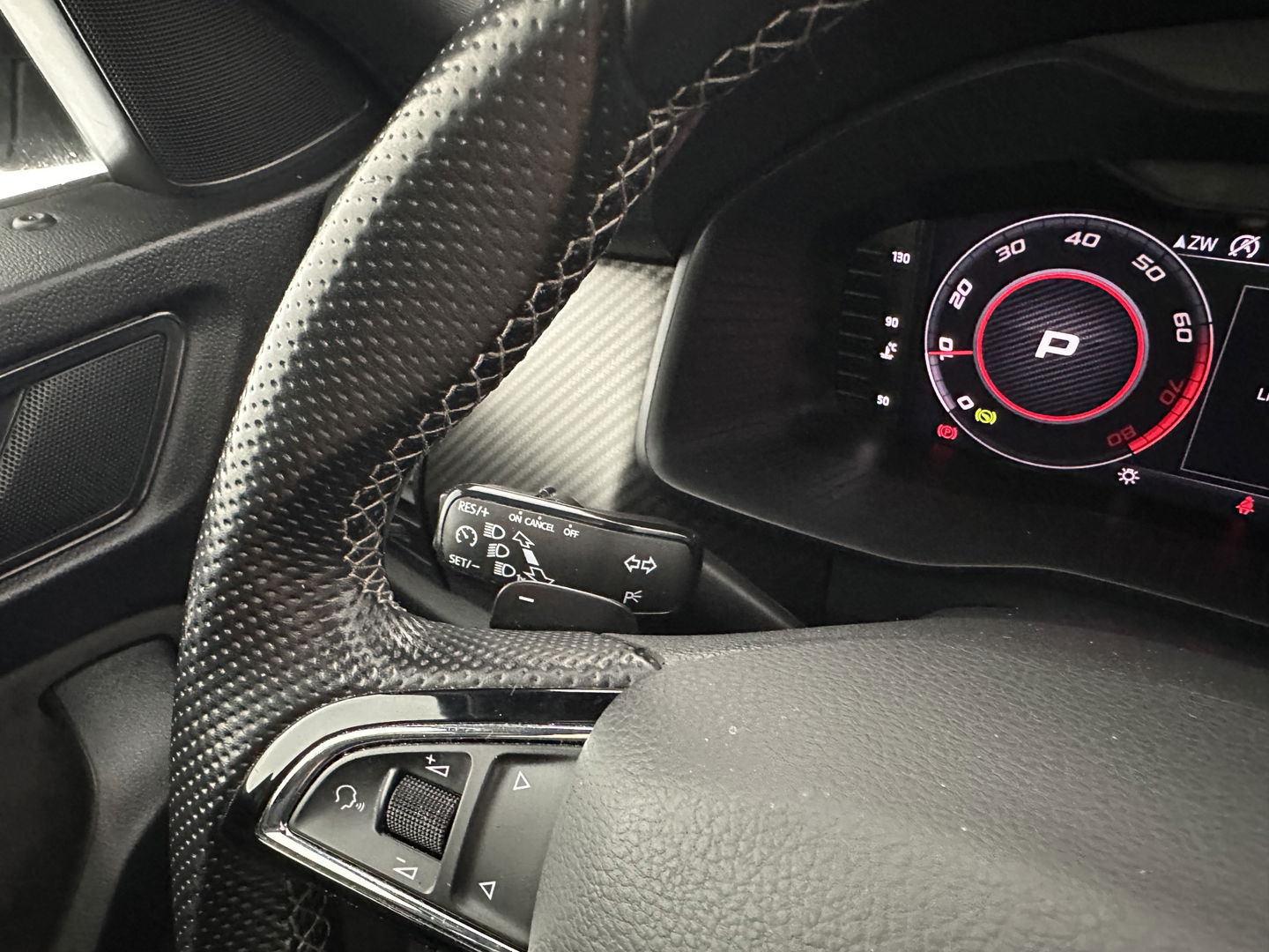 Škoda Kodiaq 1.5 TSI Sportline Business (INCL-BTW) Aut. *PANO | LEATHER-MICROFIBRE | FULL-LED | MEMORY-PACK | DIGI-COCKPIT | NAVI-FULLMAP | CAMERA | DAB+ | AMBIENT-LIGHT | KEYLESS | DAB+ | CARPLAY | PRIVACY-GLASS | 20"ALU*