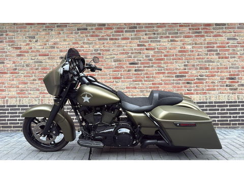 Harley Davidson 103 FLHX Street Glide CVO Blackout  Streetglide