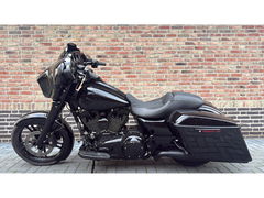 Harley Davidson FLHXS Streetglide CVO Street glide Special Blackout