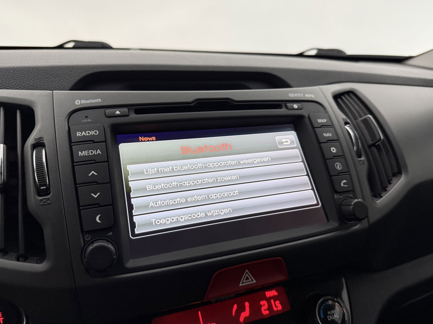 Kia Sportage 2.0 X-clusive | Camera | Trekh. | Stoelverw. | Navi | Leder | Parkeersens. | NAP