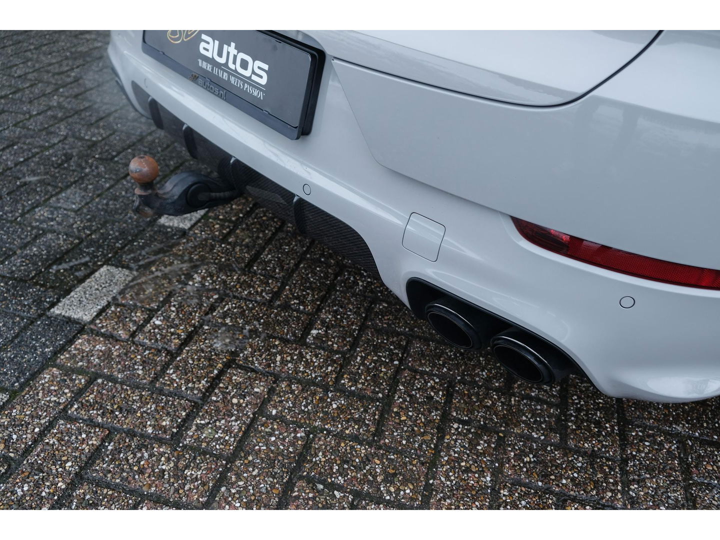 Porsche Cayenne Coupé 3.0 E-Hybrid 462PK Krijtgrijs SportDesign Luchtvering Lightweight Package Carbon Dak 4-wielsturing NLauto