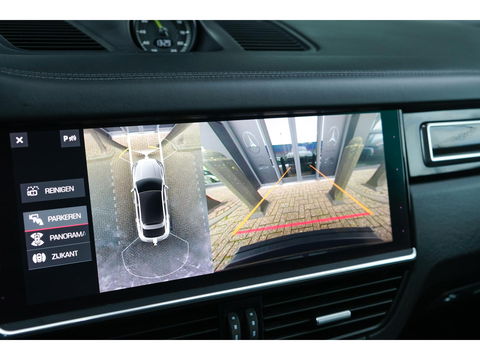 Porsche Cayenne Coupé 3.0 E-Hybrid 462PK Krijtgrijs SportDesign Luchtvering Lightweight Package Carbon Dak 4-wielsturing NLauto