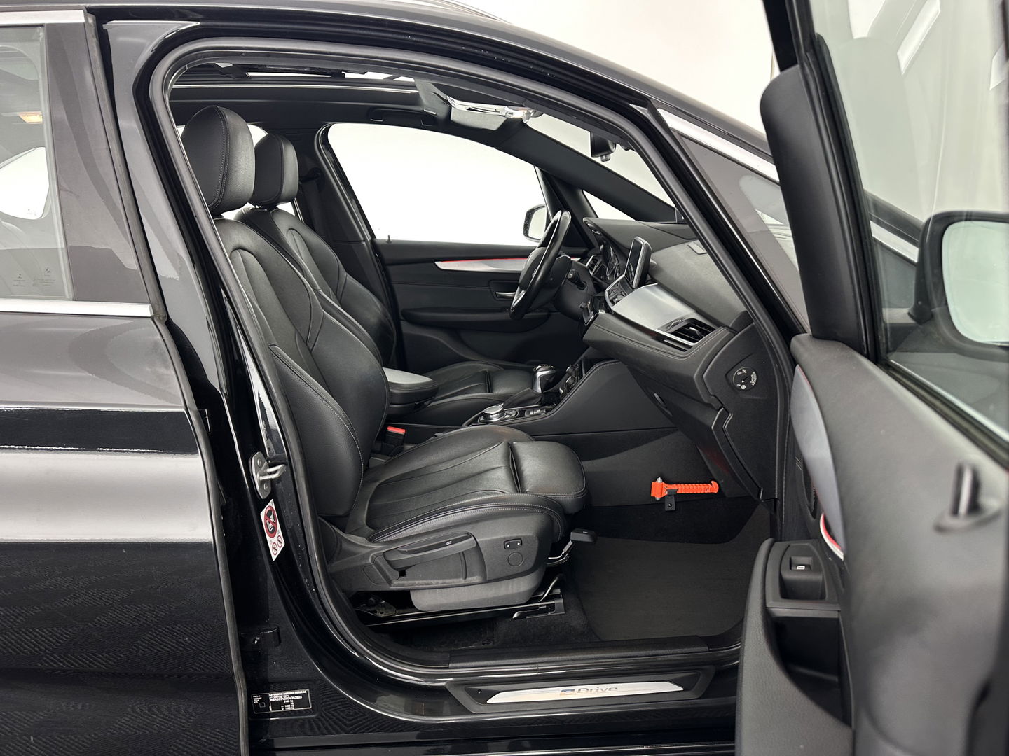 BMW 2 Serie Active Tourer 225xeHigh Executive Centennial (Plug-In) Aut. *PANO | LEATHER | FULL-LED | ADAPTIVE-CRUISE | HEATED-SPORTSEATS | NAVI-FULLMAP | HIFI-SOUND | KEYLESS | PRIVACY-GLASS | PDC | TOWBAR | 18''ALU*