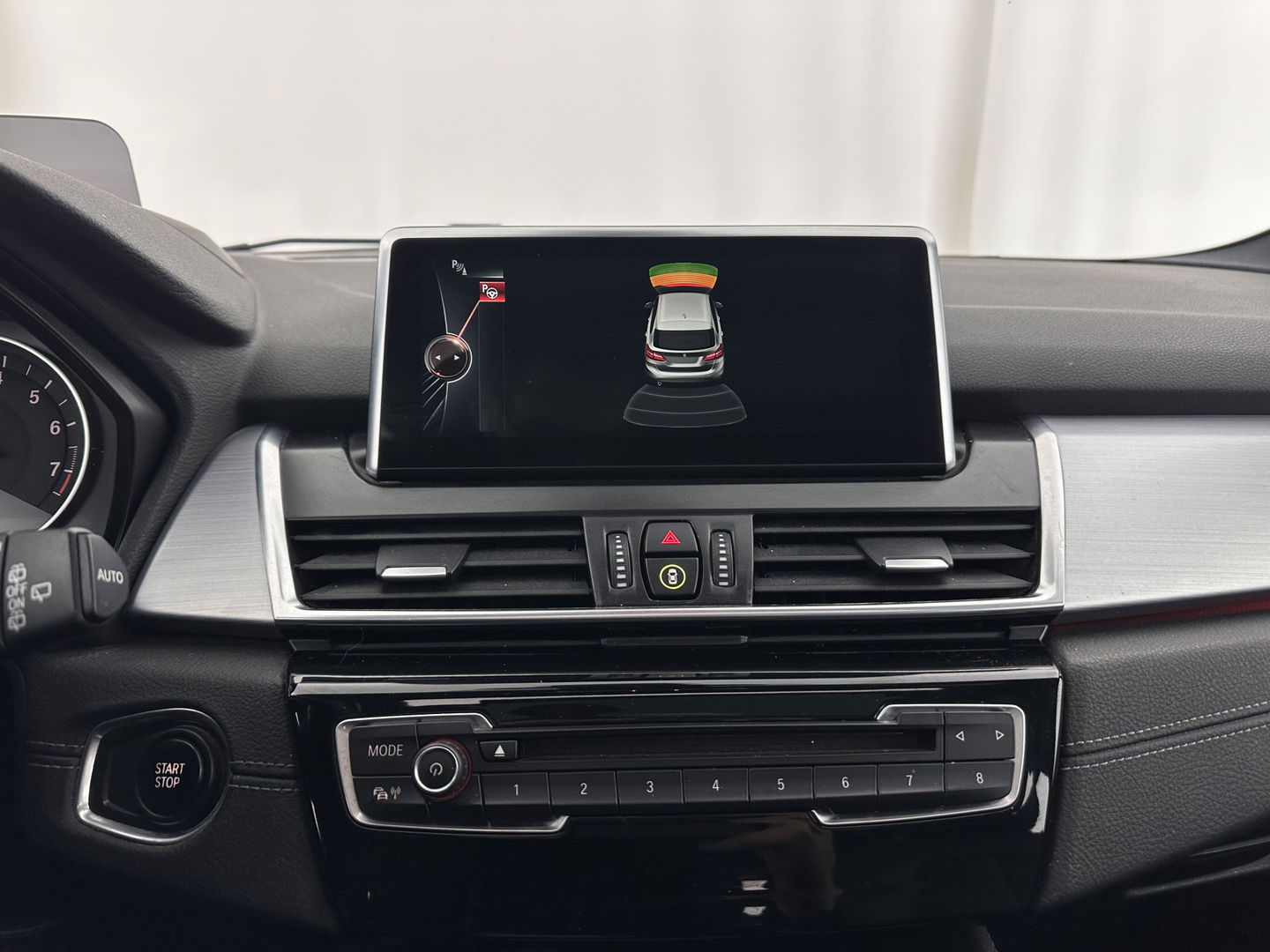 BMW 2 Serie Active Tourer 225xeHigh Executive Centennial (Plug-In) Aut. *PANO | LEATHER | FULL-LED | ADAPTIVE-CRUISE | HEATED-SPORTSEATS | NAVI-FULLMAP | HIFI-SOUND | KEYLESS | PRIVACY-GLASS | PDC | TOWBAR | 18''ALU*