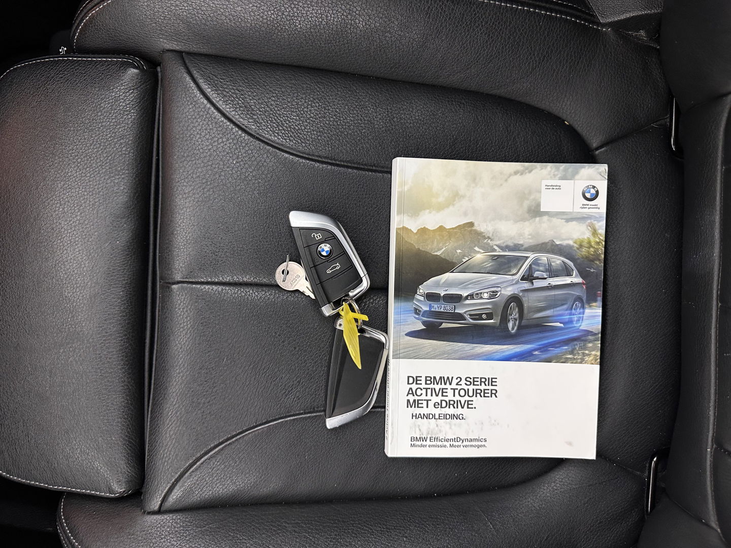 BMW 2 Serie Active Tourer 225xeHigh Executive Centennial (Plug-In) Aut. *PANO | LEATHER | FULL-LED | ADAPTIVE-CRUISE | HEATED-SPORTSEATS | NAVI-FULLMAP | HIFI-SOUND | KEYLESS | PRIVACY-GLASS | PDC | TOWBAR | 18''ALU*