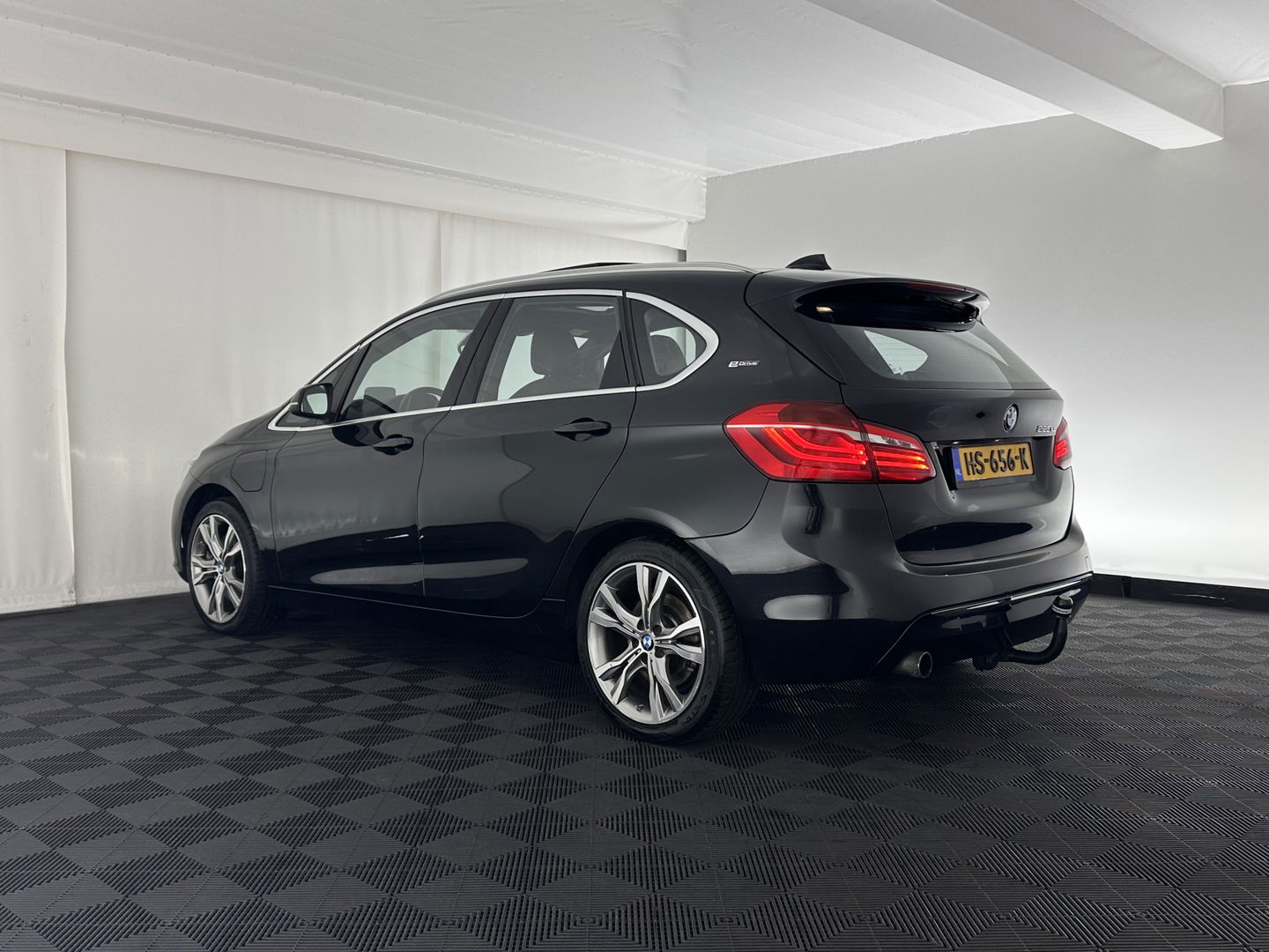 BMW 2 Serie Active Tourer 225xeHigh Executive Centennial (Plug-In) Aut. *PANO | LEATHER | FULL-LED | ADAPTIVE-CRUISE | HEATED-SPORTSEATS | NAVI-FULLMAP | HIFI-SOUND | KEYLESS | PRIVACY-GLASS | PDC | TOWBAR | 18''ALU*