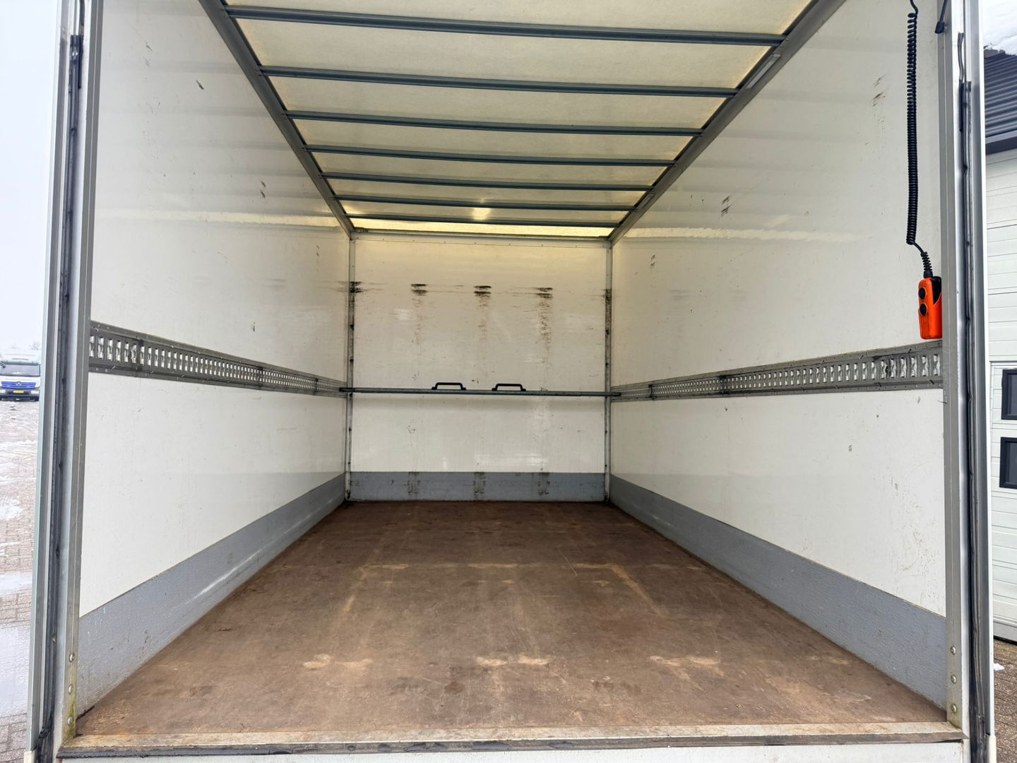 Iveco Daily 40C18 3.0 Hi-Matic Automaat Euro 6 Bakwagen - Laadklep - Cruise