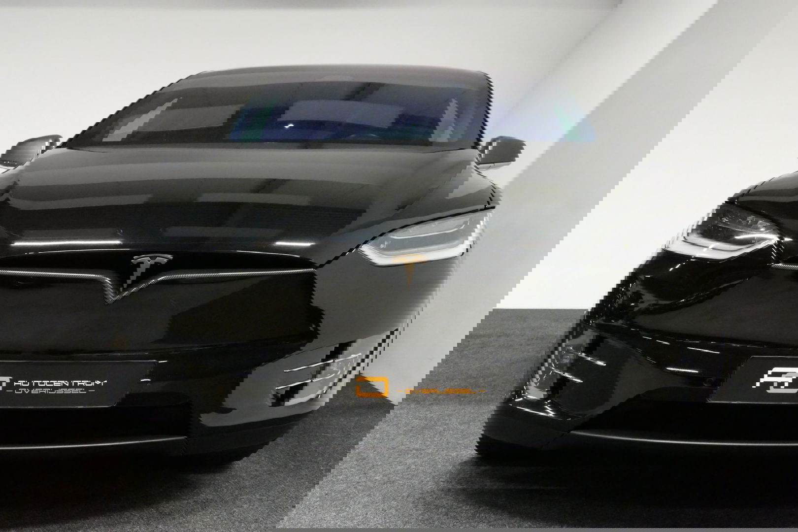 Tesla Model X Long Range / SOH 86% / Lederen bekleding / Trekhaak / Autopilot / Carbon pakket / Camera / Stoelen+stuurwiel verwarming / Luchtvering