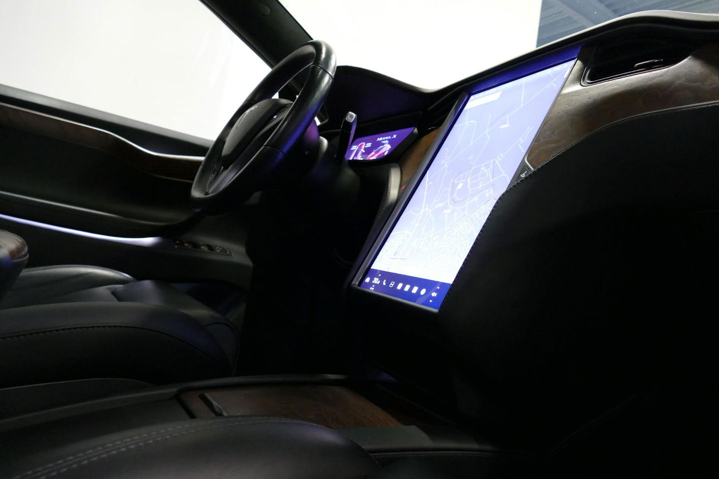 Tesla Model X Long Range / SOH 86% / Lederen bekleding / Trekhaak / Autopilot / Carbon pakket / Camera / Stoelen+stuurwiel verwarming / Luchtvering