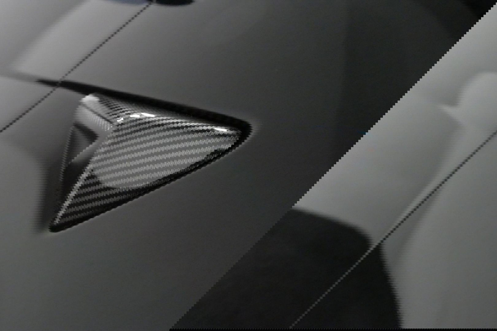 Tesla Model X Long Range / SOH 86% / Lederen bekleding / Trekhaak / Autopilot / Carbon pakket / Camera / Stoelen+stuurwiel verwarming / Luchtvering