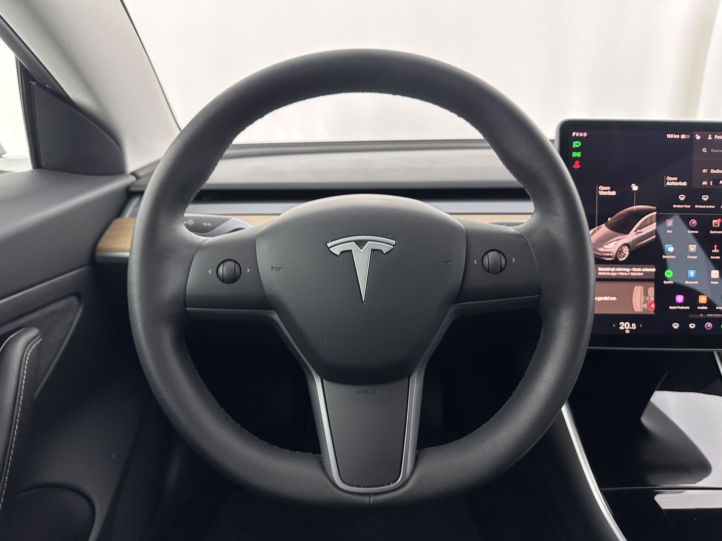 Tesla Model 3 Standard RWD Plus 60 kWh [ 3-Fase ] (INCL-BTW) Aut. *PANO | AUTO-PILOT | LEATHER | KEYLESS | FULL-LED | MEMORY-PACK | TOP-VIEW | DAB | CARPLAY | DIGI-COCKPIT | LANE-ASSIST | COMFORT-SEATS | 19"ALU*