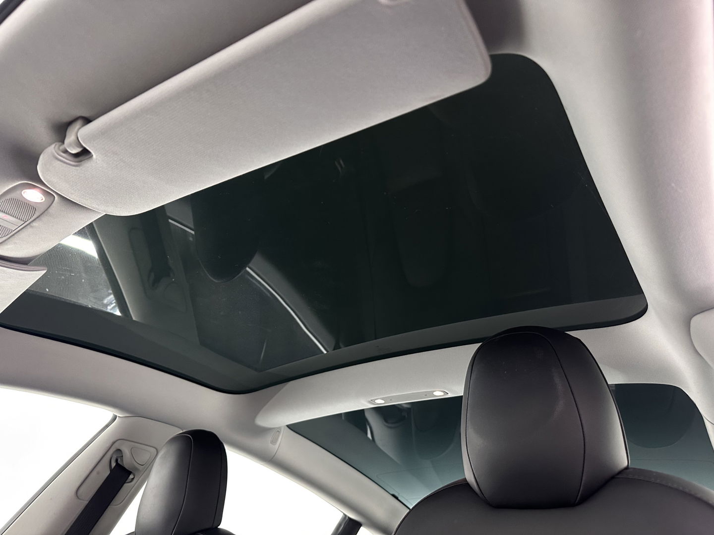 Tesla Model 3 Standard RWD Plus 60 kWh [ 3-Fase ] (INCL-BTW) Aut. *PANO | AUTO-PILOT | LEATHER | KEYLESS | FULL-LED | MEMORY-PACK | TOP-VIEW | DAB | CARPLAY | DIGI-COCKPIT | LANE-ASSIST | COMFORT-SEATS | 19"ALU*