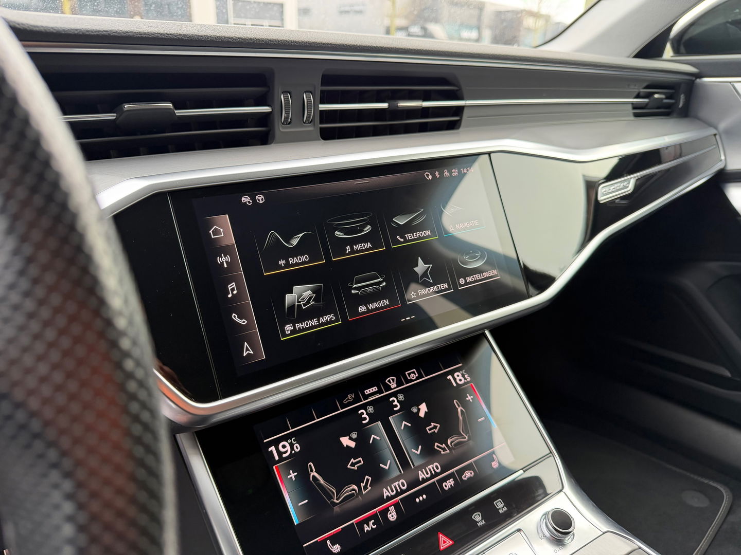 Audi A6 Avant 55 TFSI e quattro S-Line |HU|367pk