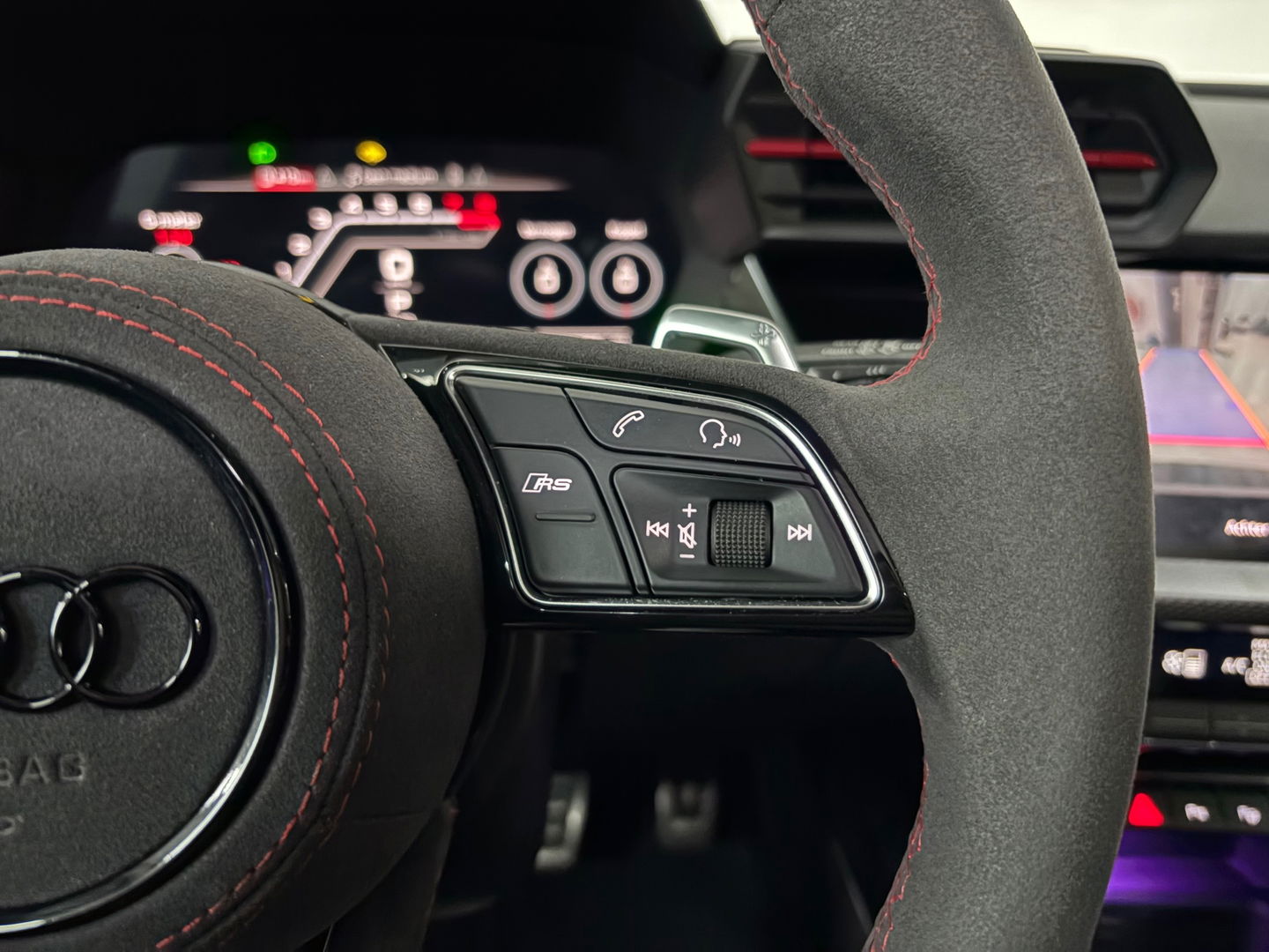 Audi A3 Sportback 2.5 TFSI RS 3 quattro Performance*Memory*Massage*Pano*B&O