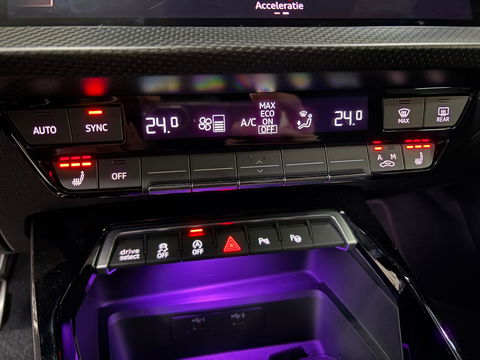 Audi A3 Sportback 2.5 TFSI RS 3 quattro Performance*Memory*Massage*Pano*B&O