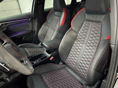 Audi A3 Sportback 2.5 TFSI RS 3 quattro Performance*Memory*Massage*Pano*B&O