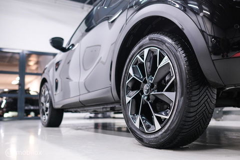 DS DS 3 Crossback 1.2 PureTech Louvre | Unieke uitvoering | Leder | Stoelverwarming | Cruise | Camera 360 | Rijklaarprijs |