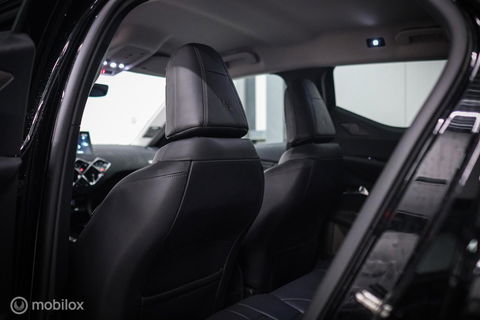 DS DS 3 Crossback 1.2 PureTech Louvre | Unieke uitvoering | Leder | Stoelverwarming | Cruise | Camera 360 | Rijklaarprijs |