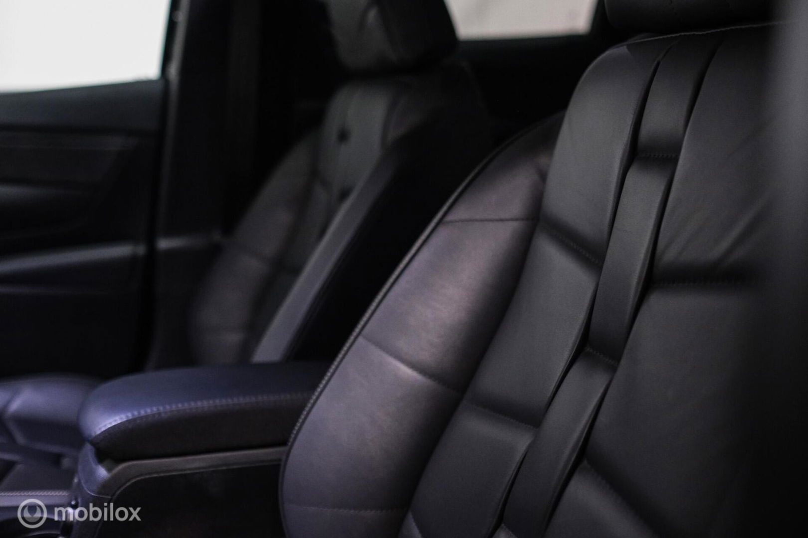 DS DS 3 Crossback 1.2 PureTech Louvre | Unieke uitvoering | Leder | Stoelverwarming | Cruise | Camera 360 | Rijklaarprijs |