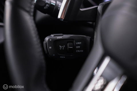 DS DS 3 Crossback 1.2 PureTech Louvre | Unieke uitvoering | Leder | Stoelverwarming | Cruise | Camera 360 | Rijklaarprijs |