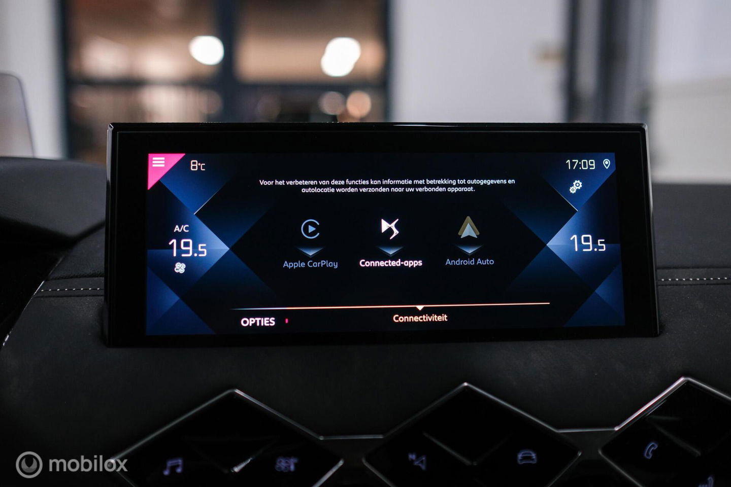 DS DS 3 Crossback 1.2 PureTech Louvre | Unieke uitvoering | Leder | Stoelverwarming | Cruise | Camera 360 | Rijklaarprijs |