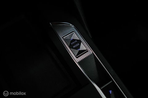 DS DS 3 Crossback 1.2 PureTech Louvre | Unieke uitvoering | Leder | Stoelverwarming | Cruise | Camera 360 | Rijklaarprijs |