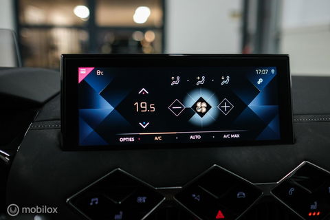 DS DS 3 Crossback 1.2 PureTech Louvre | Unieke uitvoering | Leder | Stoelverwarming | Cruise | Camera 360 | Rijklaarprijs |