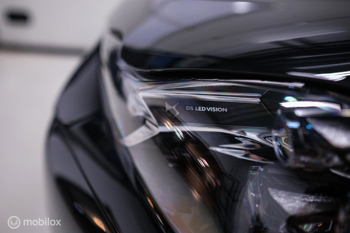 DS DS 3 Crossback 1.2 PureTech Louvre | Unieke uitvoering | Leder | Stoelverwarming | Cruise | Camera 360 | Rijklaarprijs |