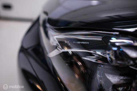 DS DS 3 Crossback 1.2 PureTech Louvre | Unieke uitvoering | Leder | Stoelverwarming | Cruise | Camera 360 | Rijklaarprijs |