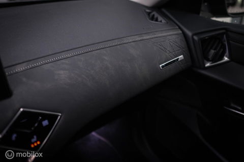 DS DS 3 Crossback 1.2 PureTech Louvre | Unieke uitvoering | Leder | Stoelverwarming | Cruise | Camera 360 | Rijklaarprijs |