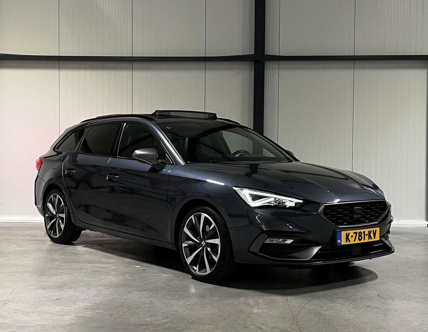 SEAT Leon Sportstourer 1.5 eTSI FR Pano Memory Trekhaak VOL!