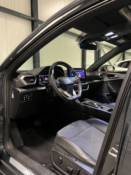 SEAT Leon Sportstourer 1.5 eTSI FR Pano Memory Trekhaak VOL!