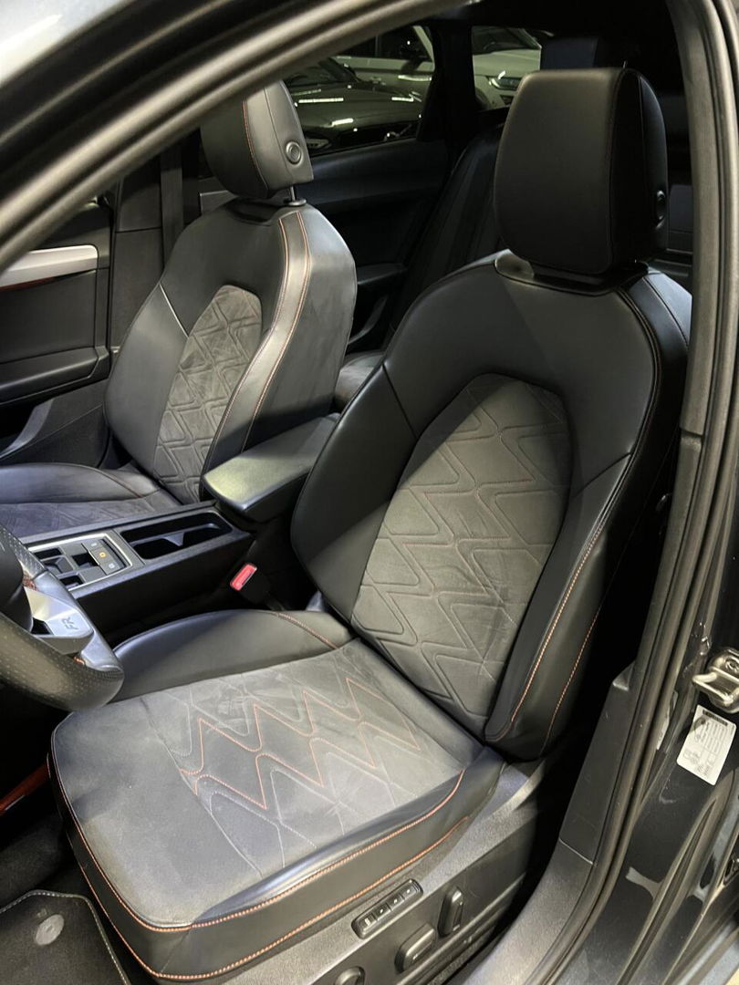 SEAT Leon Sportstourer 1.5 eTSI FR Pano Memory Trekhaak VOL!