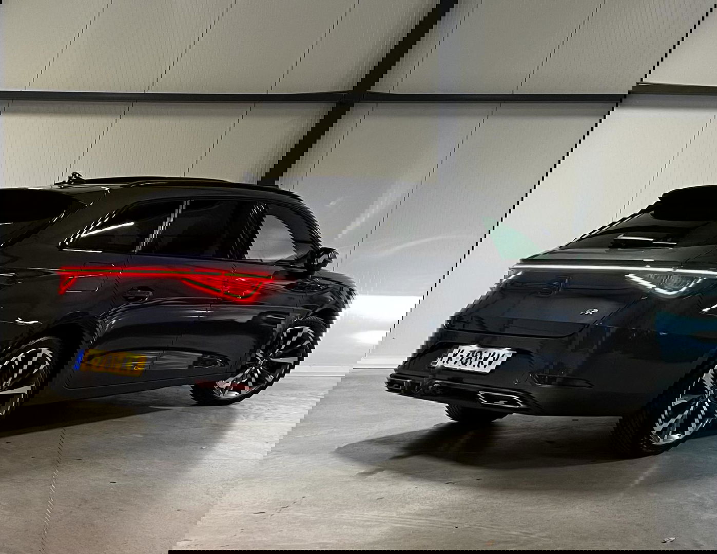 SEAT Leon Sportstourer 1.5 eTSI FR Pano Memory Trekhaak VOL!